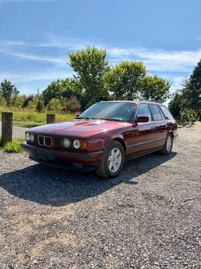 Bmw-525i-wagon-1994-red