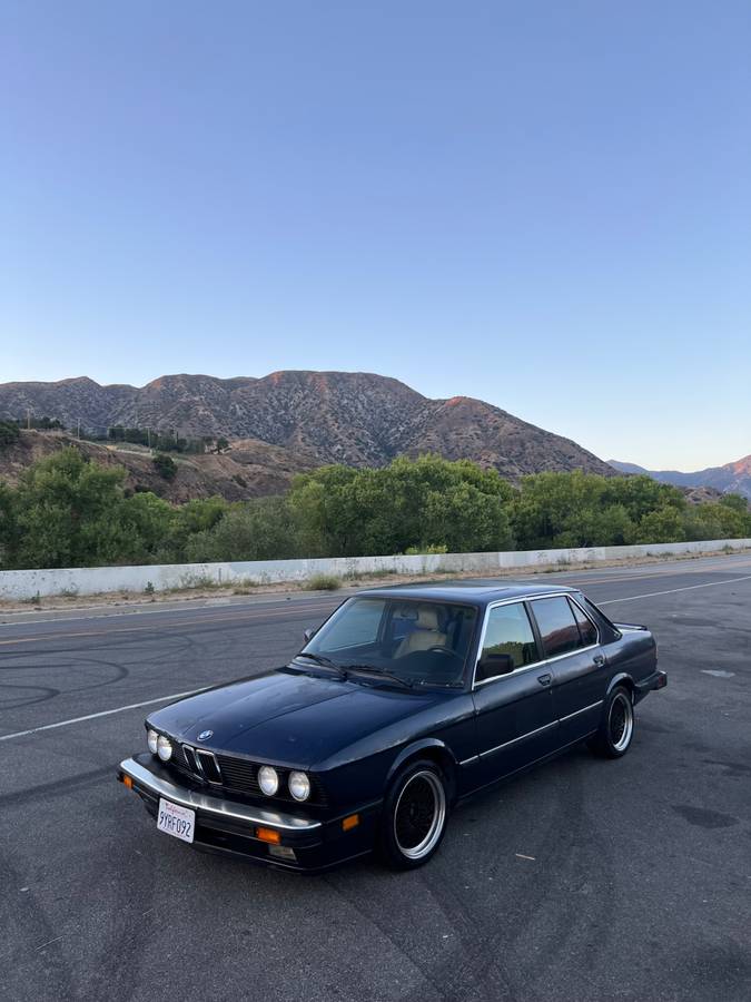 Bmw-535is-1987-blue