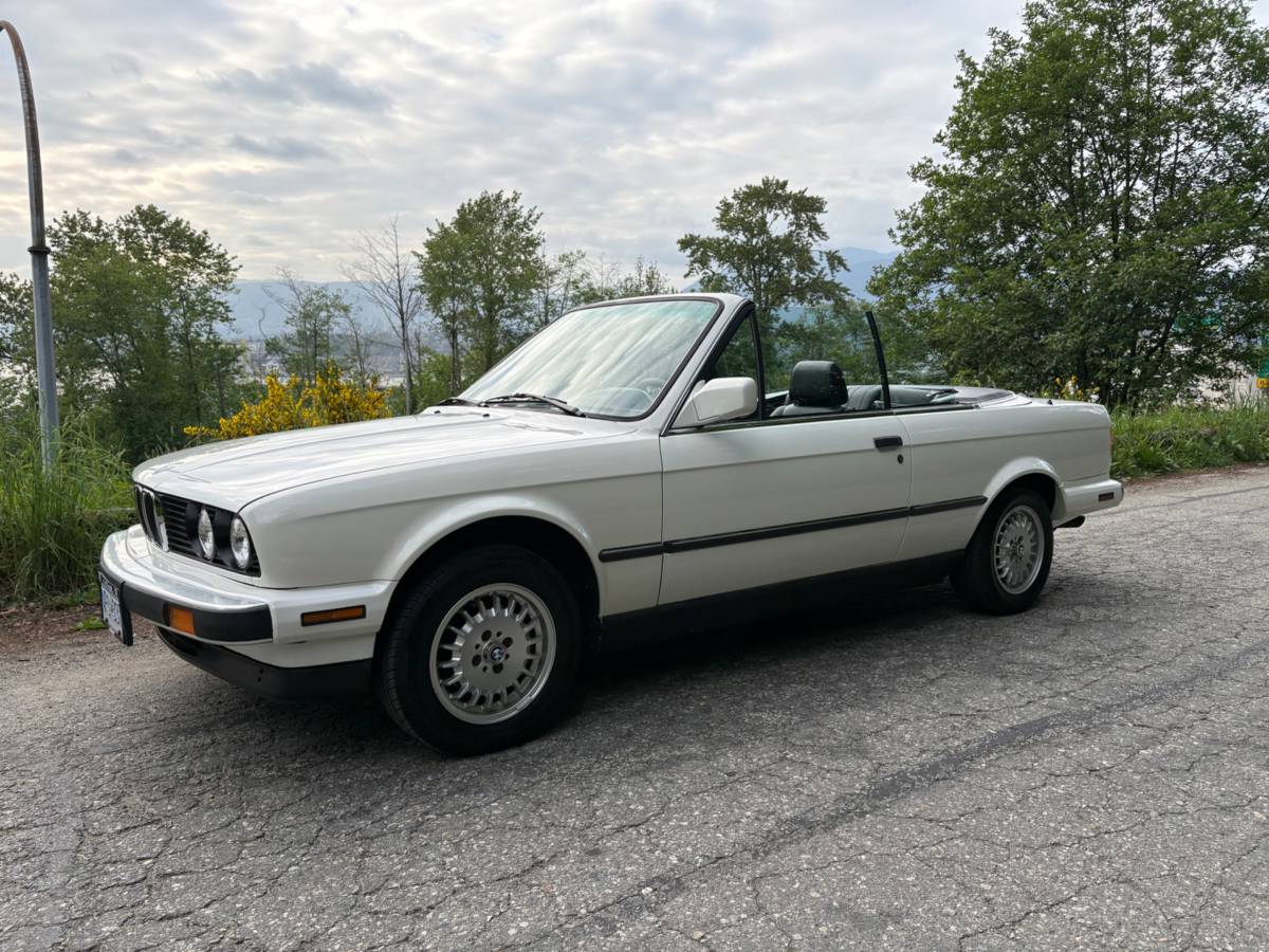 Bmw-E30-325i-convertible-1989-white