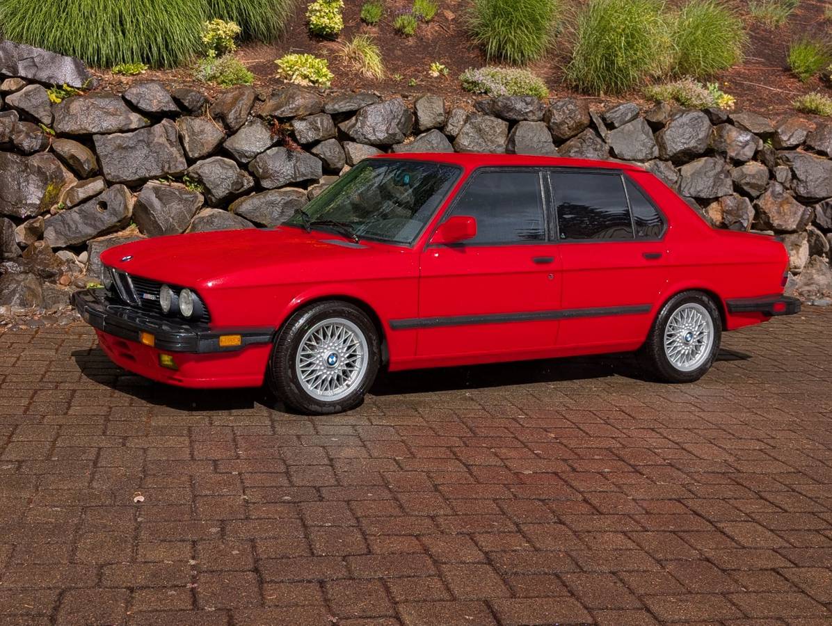 Bmw-M5-1988