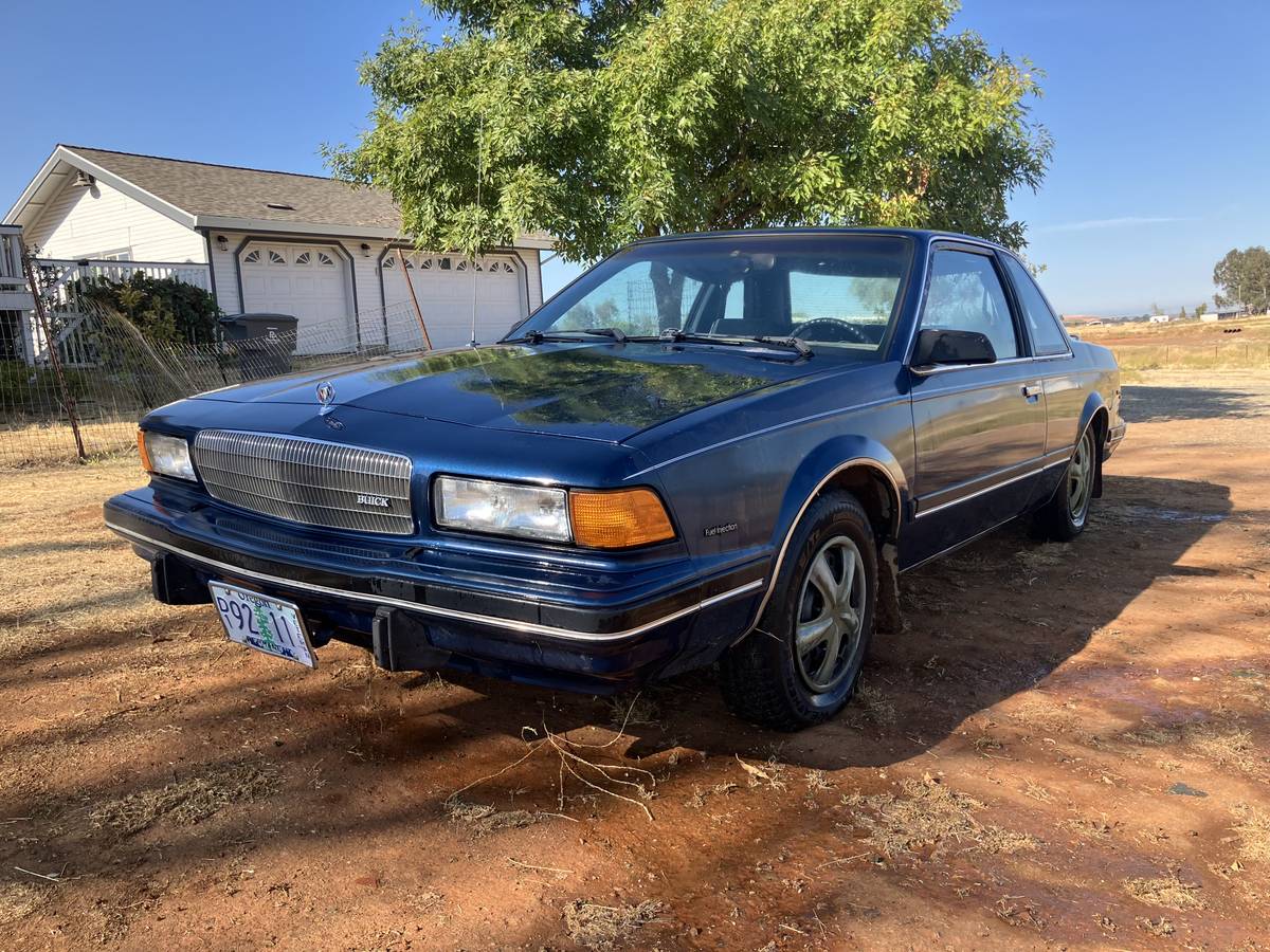 Buick-Century-custom-1989-blue