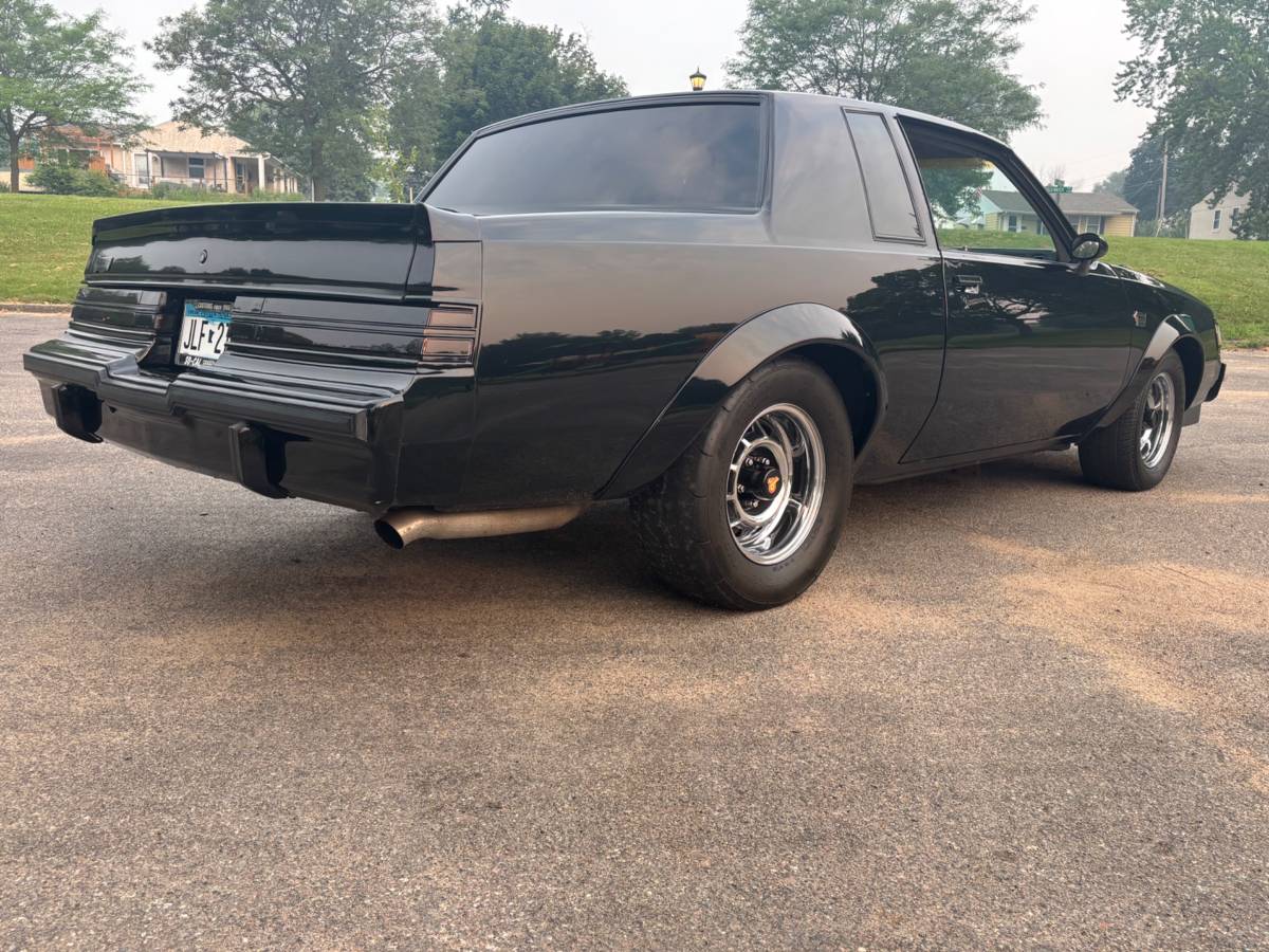 Buick-Grand-national-1987-black