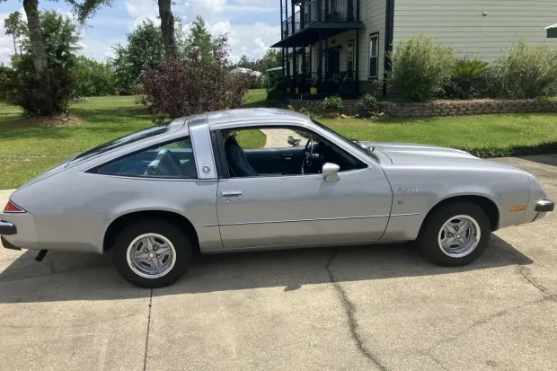 Buick-Other-1976-Hatchback-Blue