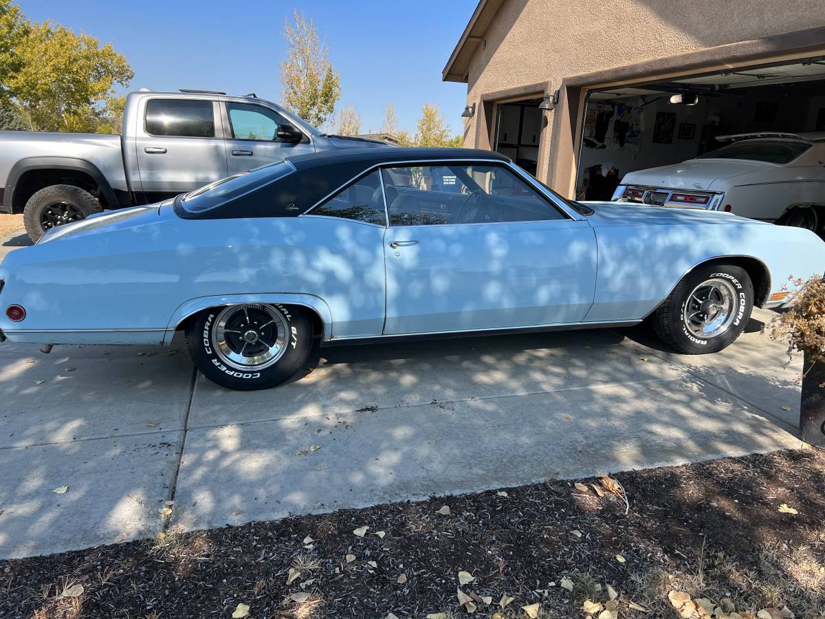 Buick-Riviera-1970-blue