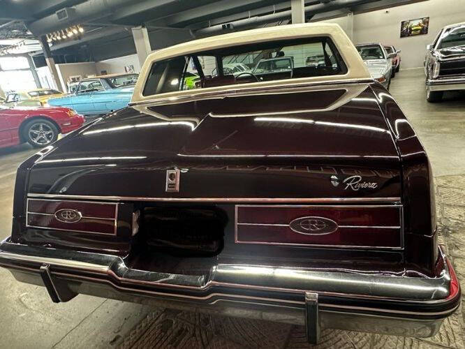 Buick-Riviera-1985-Deep-Burgundy-Burgundy-Leather