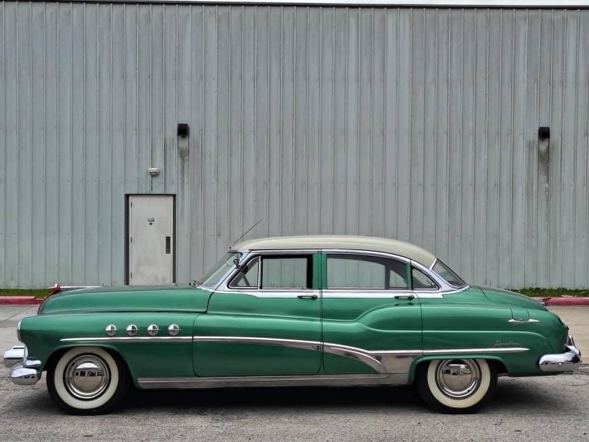 Buick-Roadmaster-1951-green