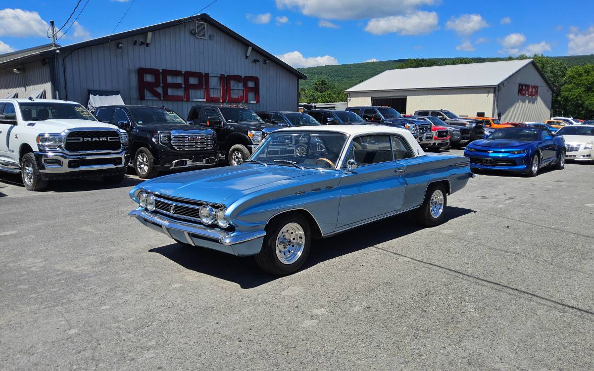 Buick-Skylark-1961-blue