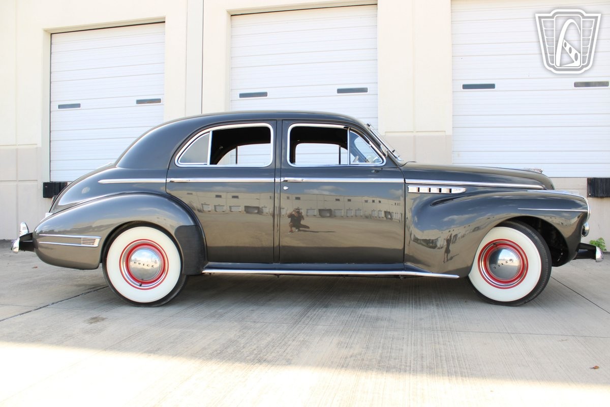 Buick-Super-1941-Sedan-Black