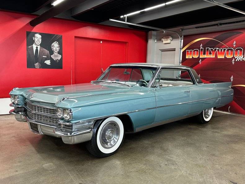 Cadillac-Coupe-deville-1963-blue