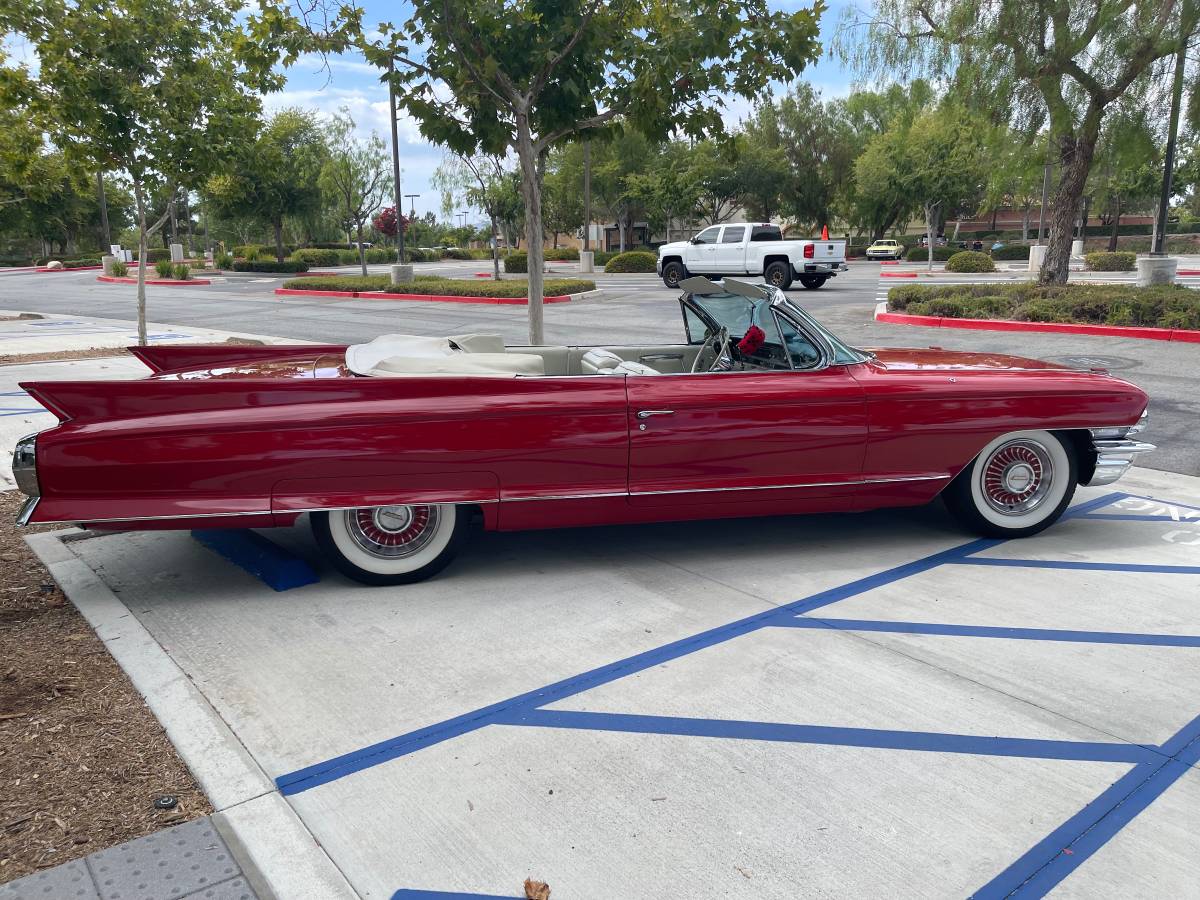 Cadillac-Deville-1962-red