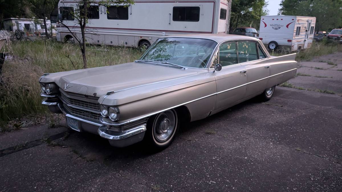 Cadillac-Deville-1963