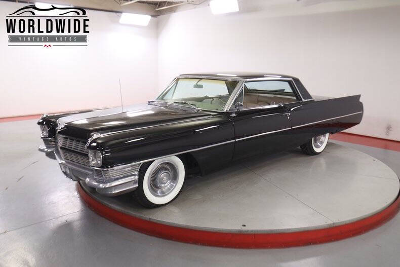 Cadillac-Deville-1964-Black-Tan