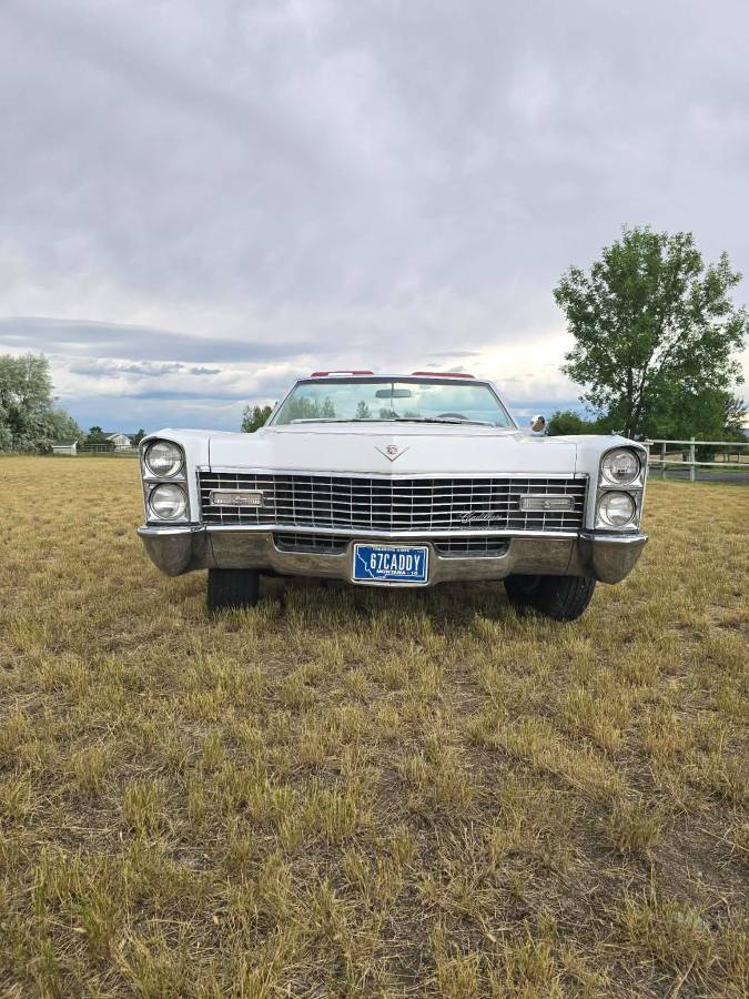 Cadillac-Deville-1967-white