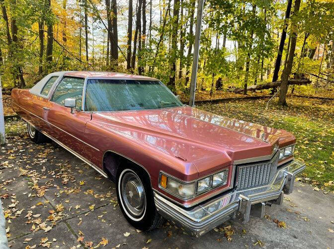 Cadillac-Deville-1976