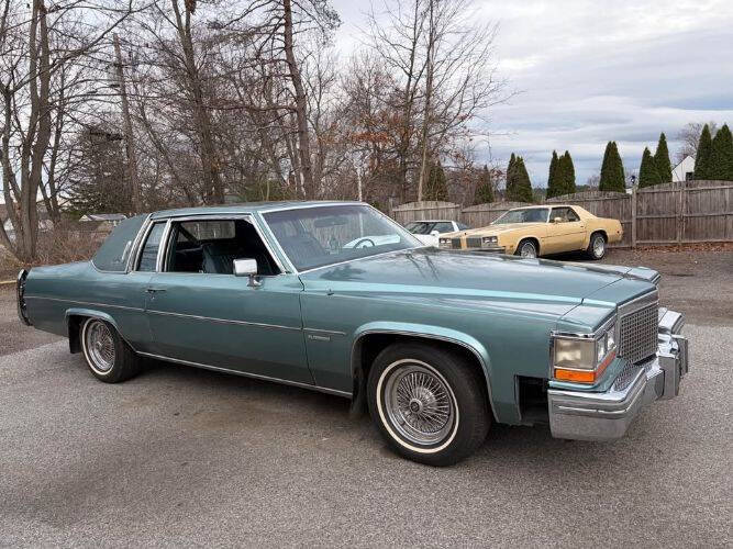 Cadillac-Deville-1981