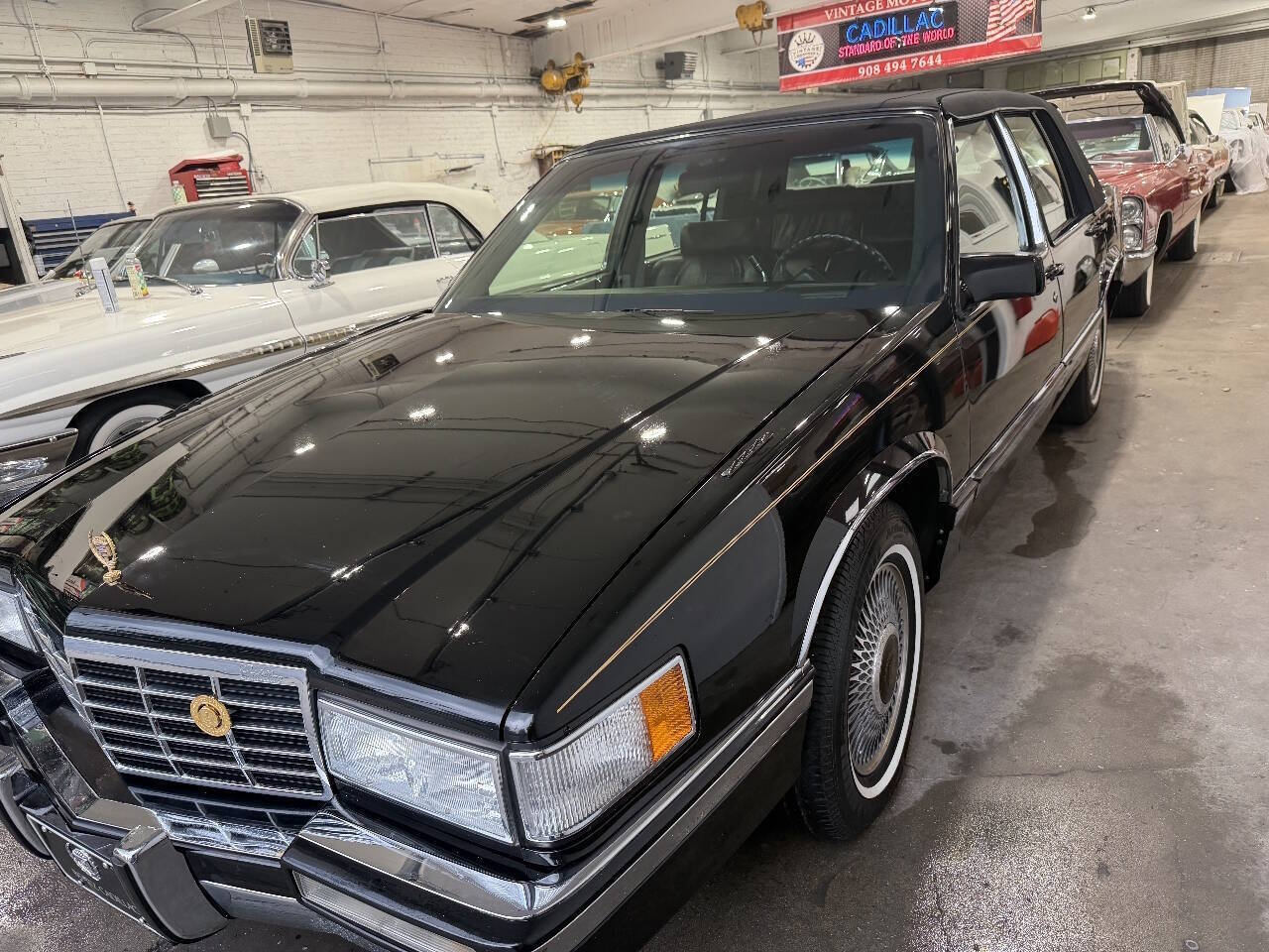 Cadillac-Deville-1993-Black-Sapphire