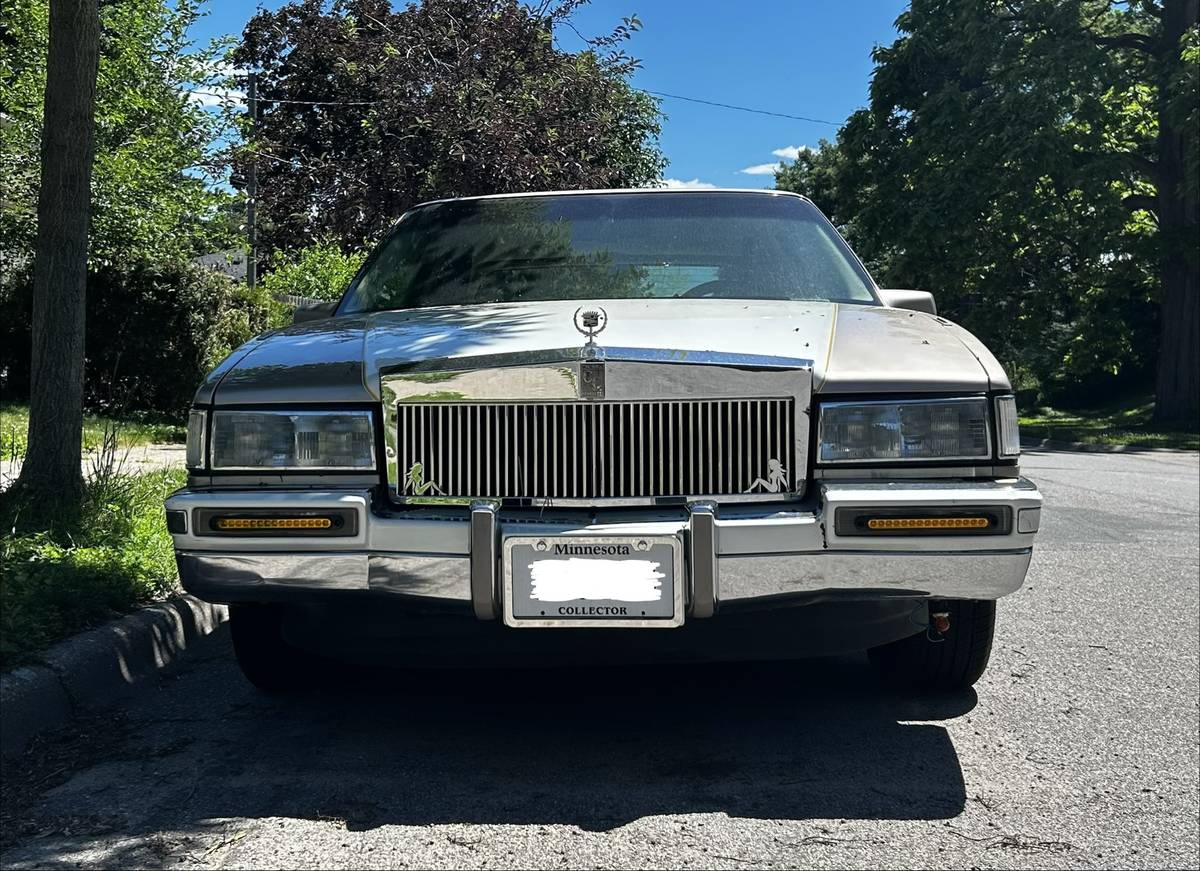 Cadillac-Deville-1993-custom