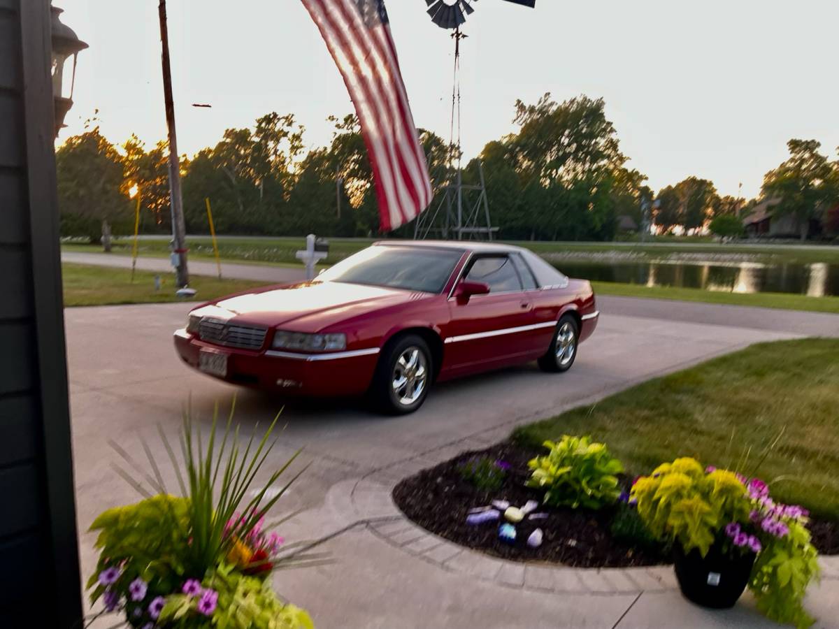 Cadillac-Eldorado-1991-red