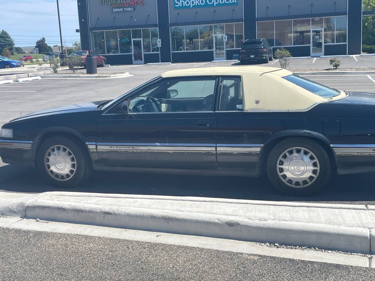 Cadillac-Eldorado-1992