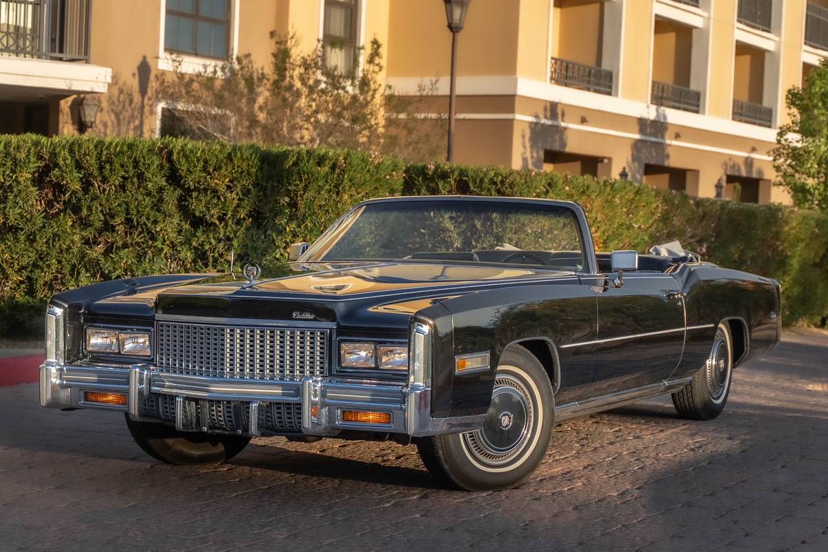 Cadillac-Eldorado-convertible-1976-black