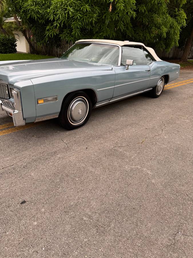 Cadillac-Eldorado-convertible-1976-blue