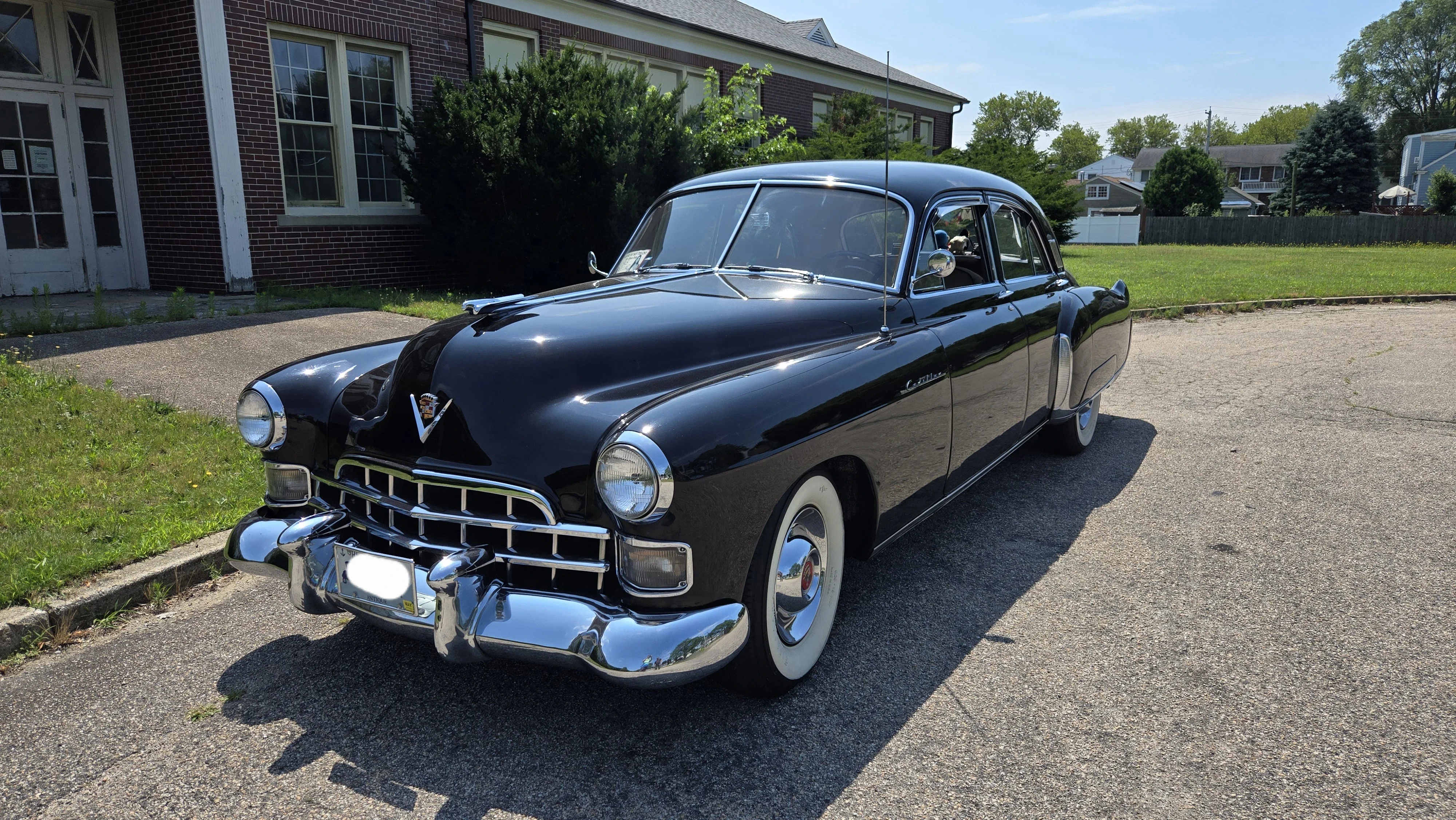 Cadillac-Fleetwood-60-special-sedan-1948-Black-Tan