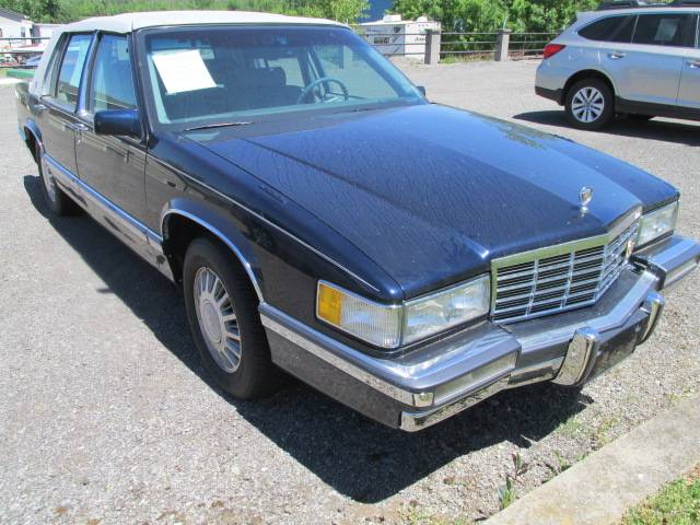Cadillac-Sedan-deville-1991-blue