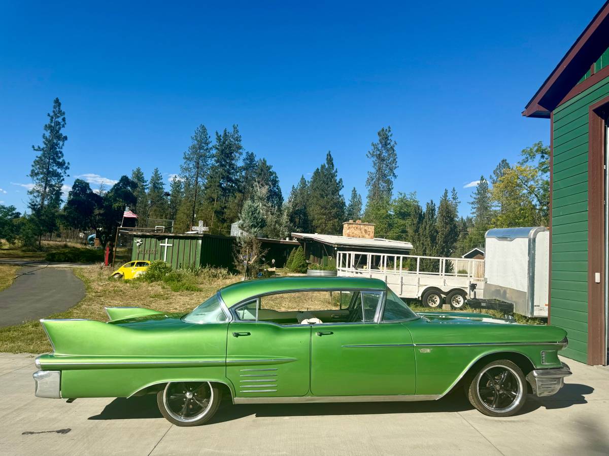 Cadillac-Series-62-1958-green