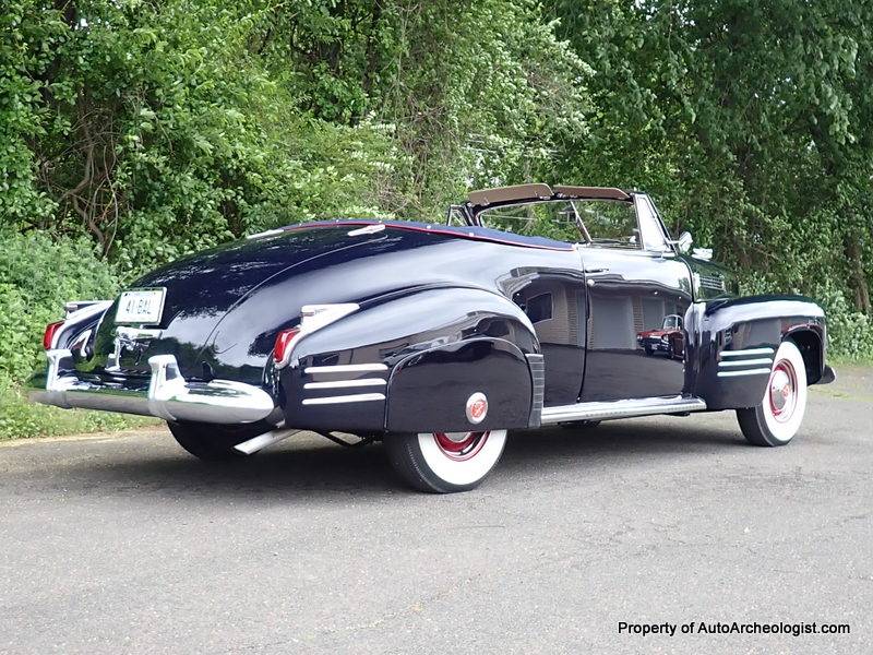 Cadillac-Series-62-convertible-coupe-1941-blue
