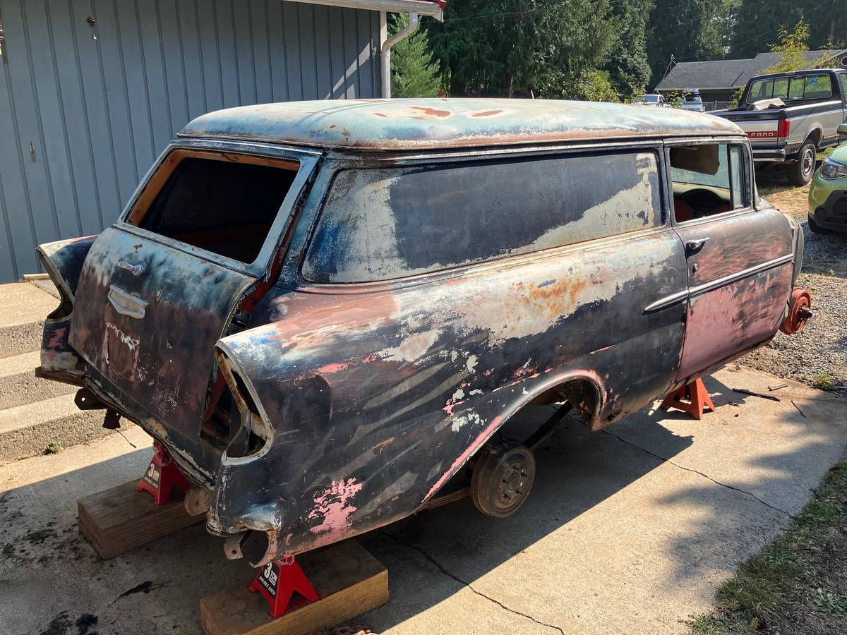 Chev-2dr-sedan-delivery-1956