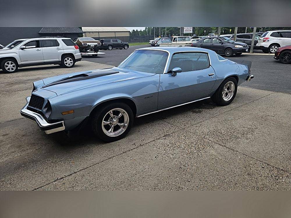 Chevorlet-camaro-1977-blue