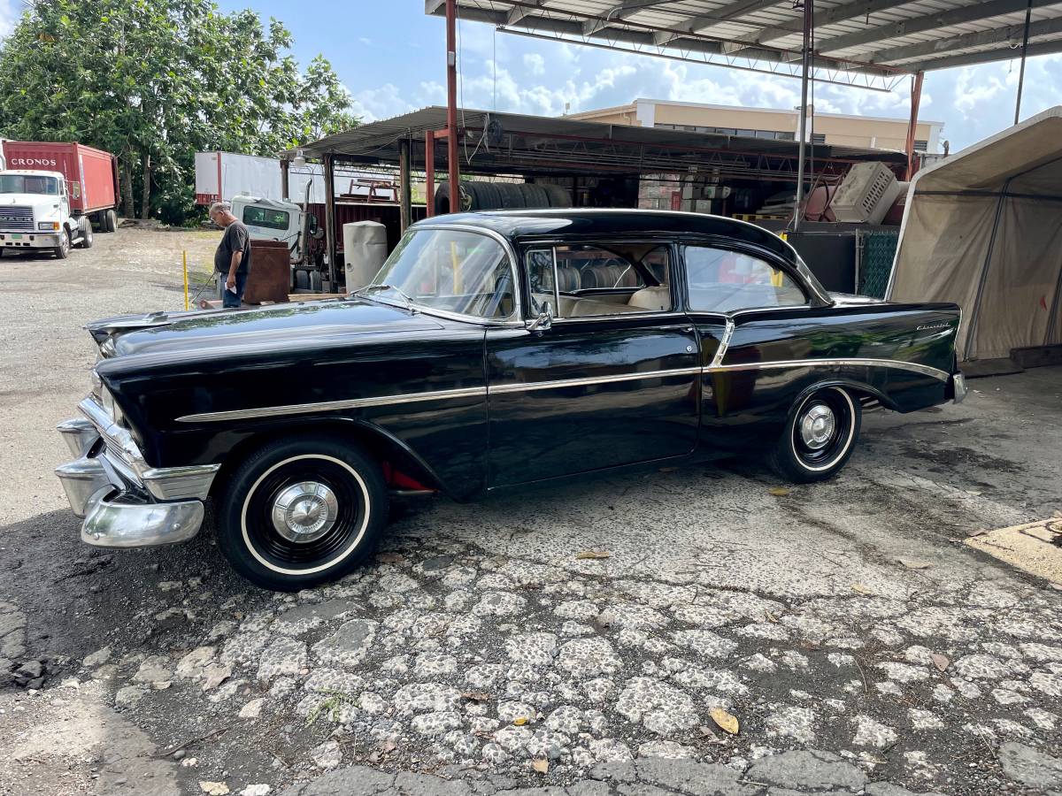 Chevrolet-150-1956-black
