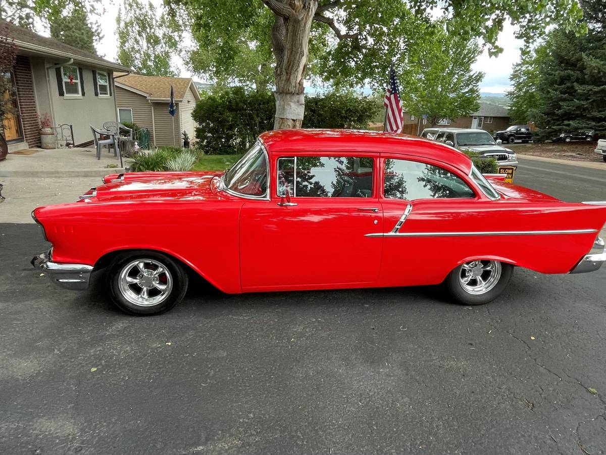 Chevrolet-1957-red