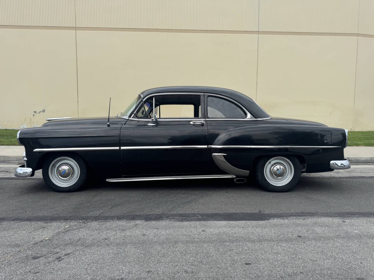 Chevrolet-210-1953-Black-Gray
