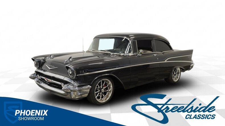 Chevrolet-210-1957-Grey-Metallic-Gray