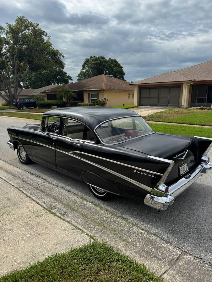 Chevrolet-210-1957-black
