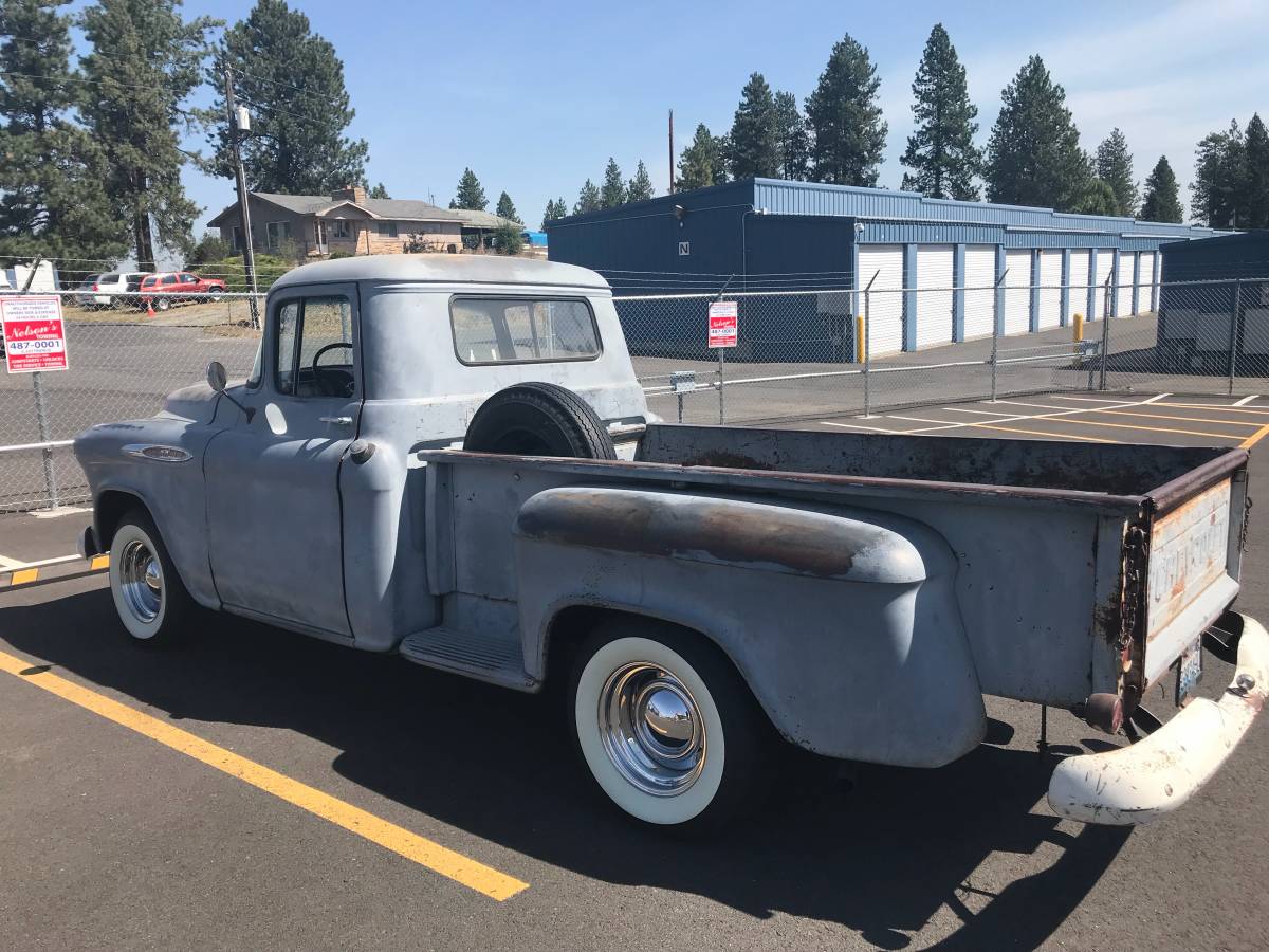 Chevrolet-3200-pickup-1957-grey