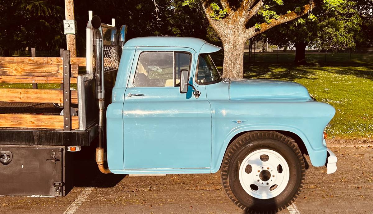 Chevrolet-6500-1955-blue