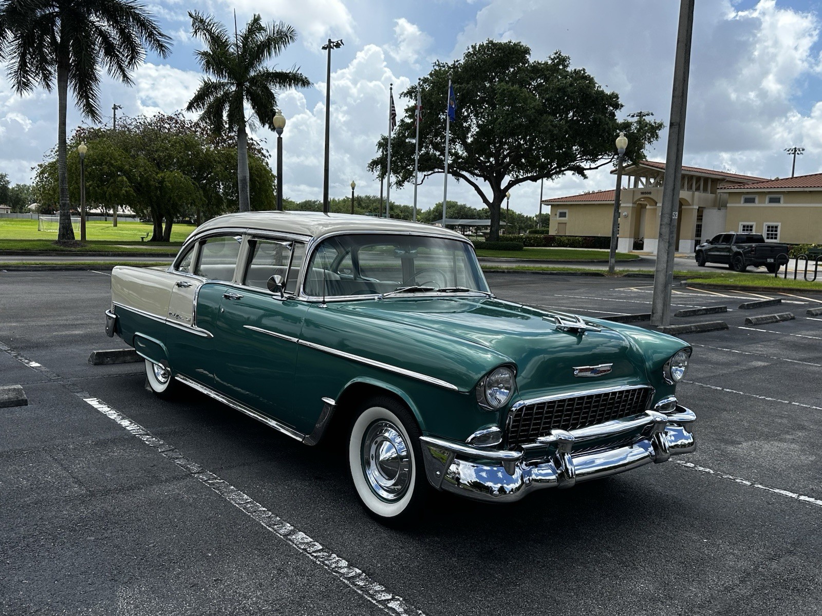 Chevrolet-Bel-Air150210-1955-Sedan