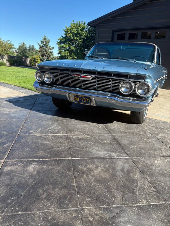 Chevrolet-Bel-air-1961-blue