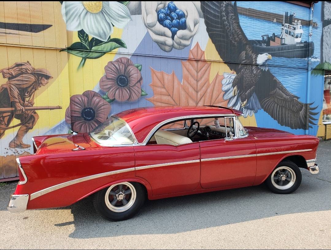 Chevrolet-Bel-air-sedan-hard-top-1956-red