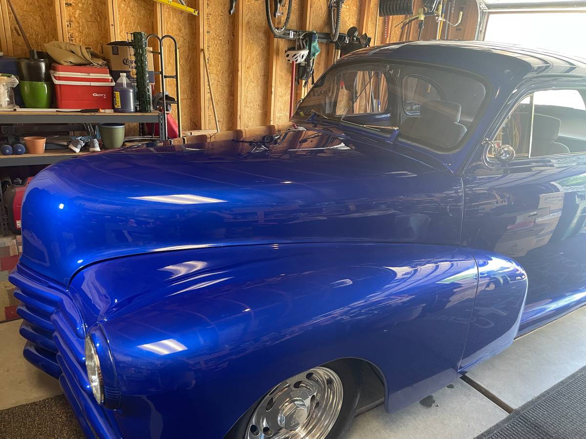 Chevrolet-Business-coupe-1948-blue