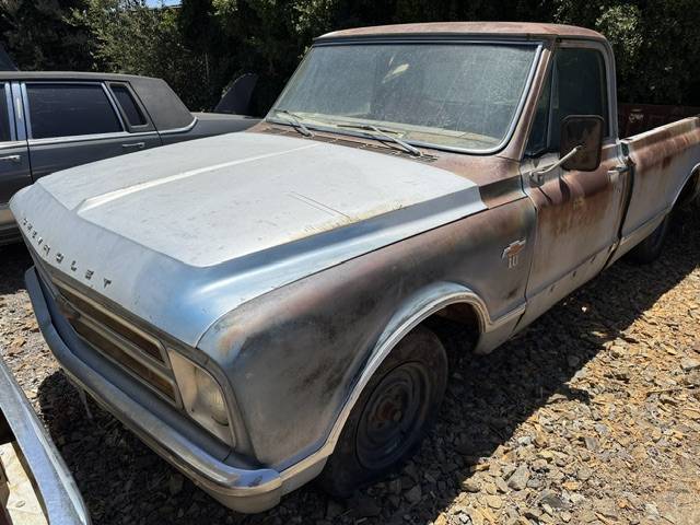Chevrolet-C10-1967-brown