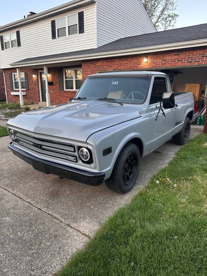 Chevrolet-C10-1968-grey