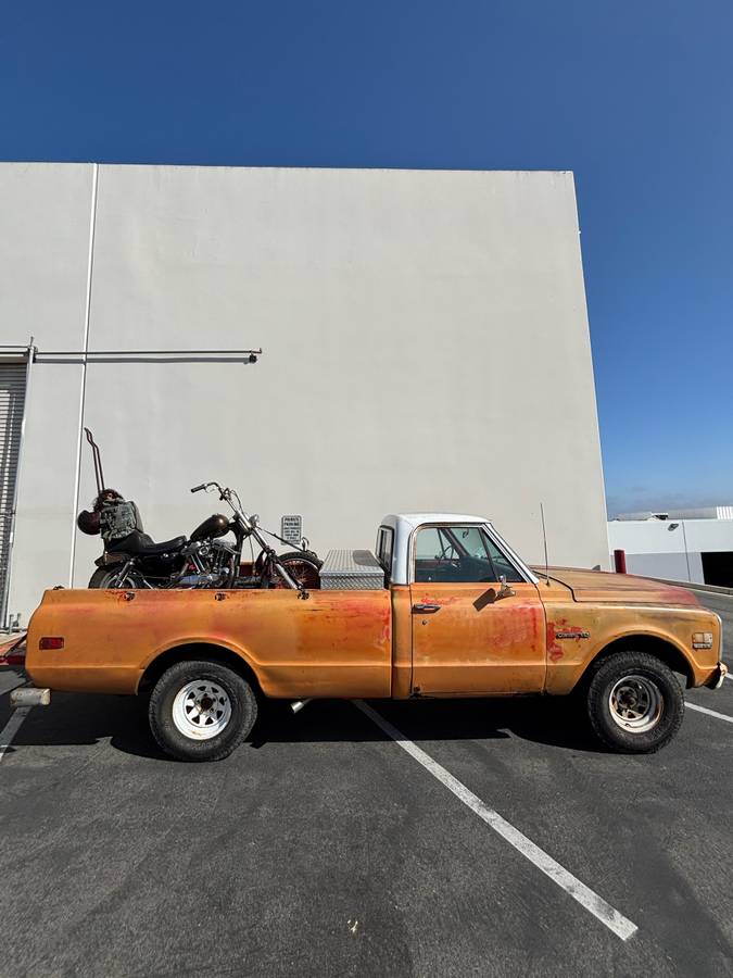 Chevrolet-C10-longbed-1971