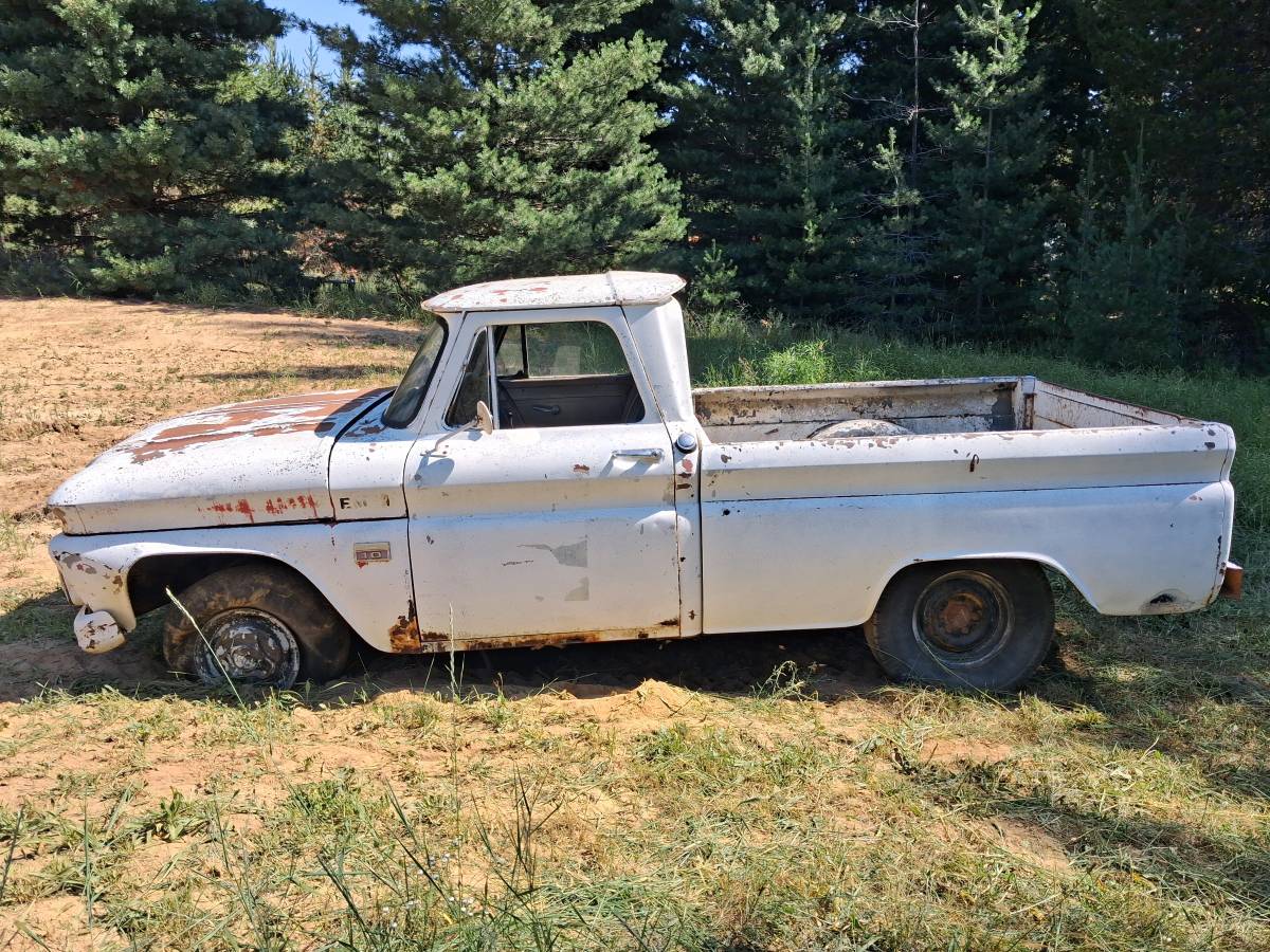 Chevrolet-C10-short-bed-1965