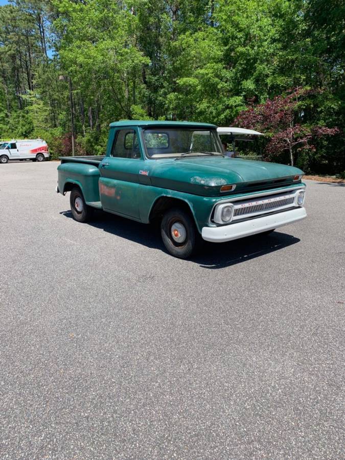 Chevrolet-C10-stepside-1968-green