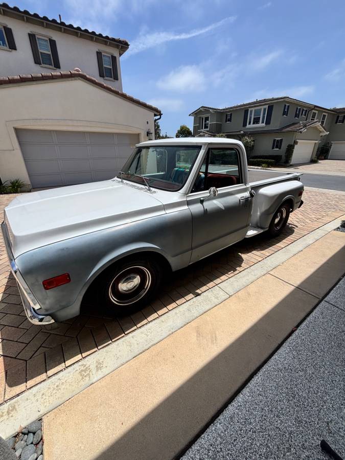 Chevrolet-C10-stepside-1972-white