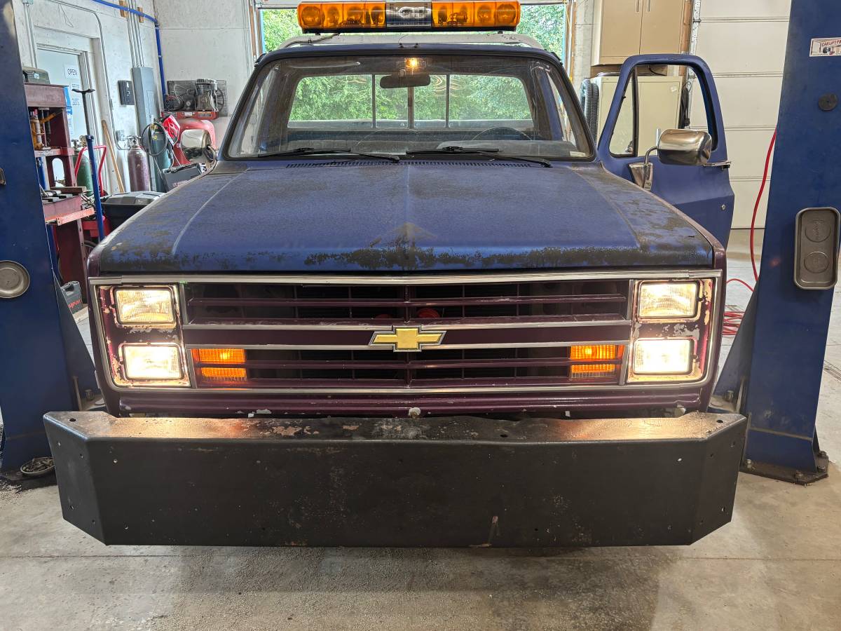 Chevrolet-C30-1985