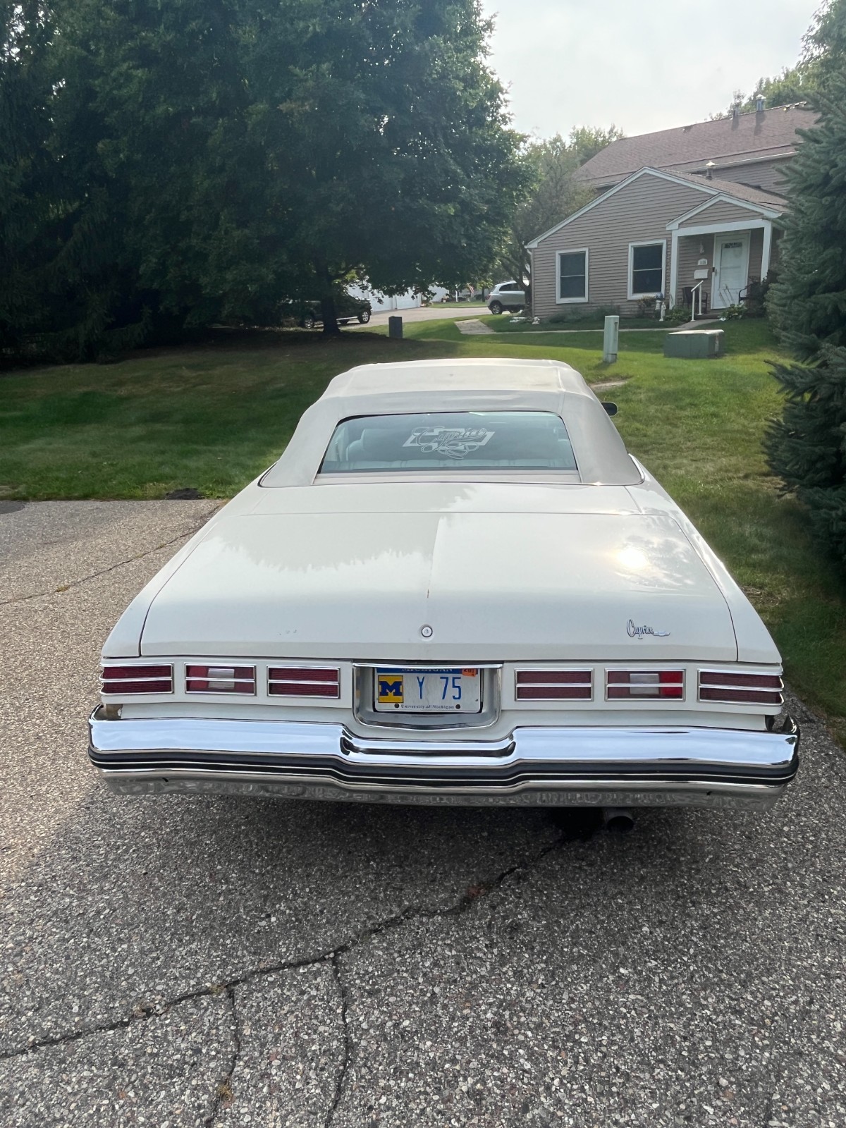Chevrolet-CONVERTIBLE-1975-Convertible